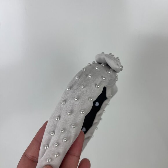 Lele Sadoughi x Crewcuts Grey Velvet Pearl Embellished Bow Headband Kids Size - Picture 4 of 6